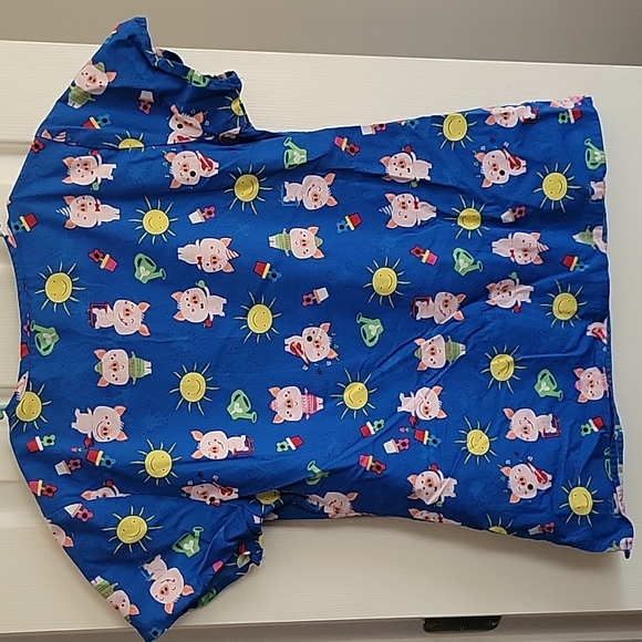 Scrub Top - Picture 3 of 3